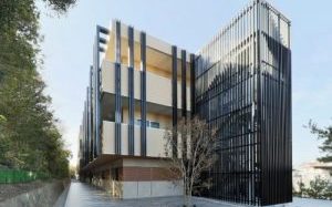 兵庫県神戸市の介護付有料老人ホーム「プレザンメゾン神戸ジェームス山」外観